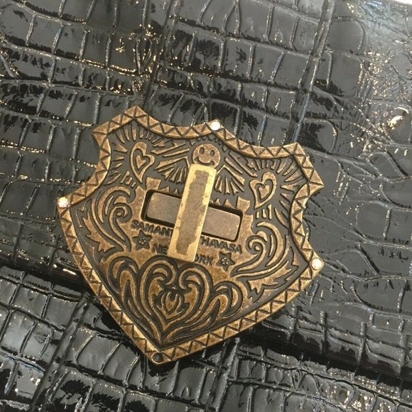 Samantha Thavasa Embossed leather clutch black - Picture 9 of 9